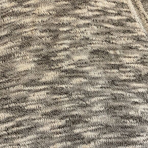 WILDFOX- heathered grey oversized cropped fringe sweater- size large - Picture 11 of 13